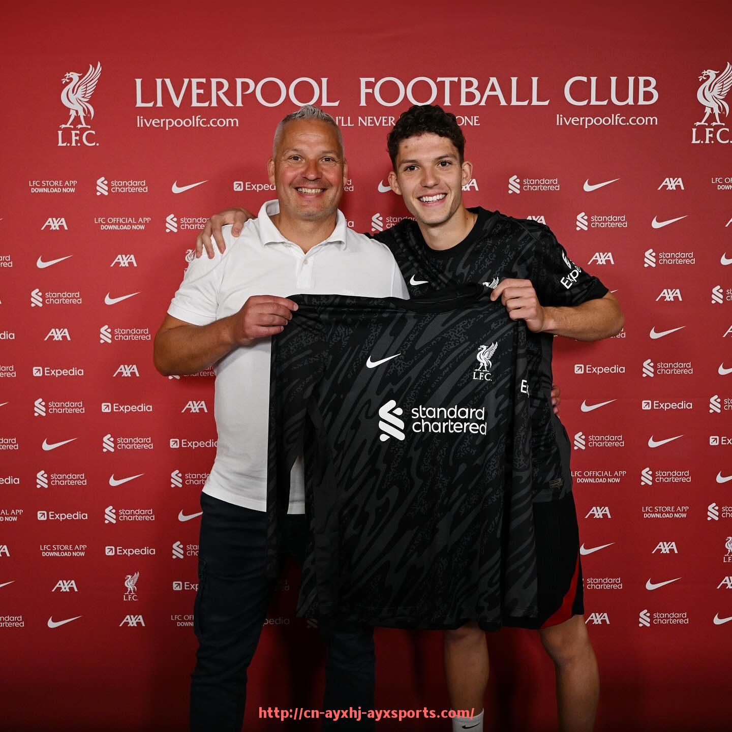 爱游戏体育-CBA球员常穿篮球鞋品牌及其场上效果评测