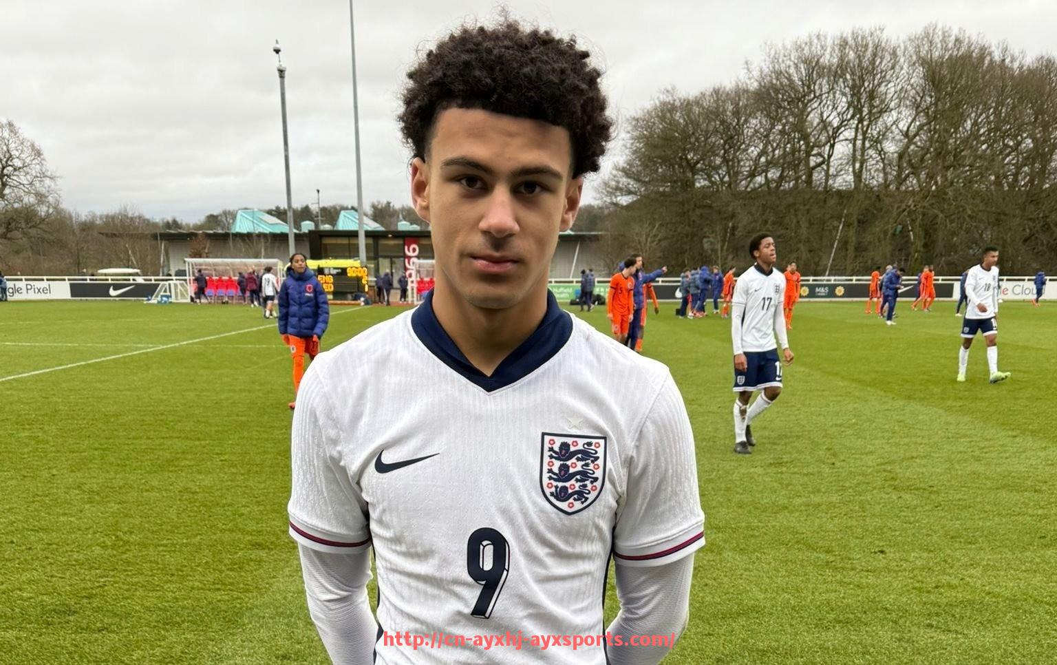 爱游戏体育-英超帅位更迭图谱：近五年20位主教练离任启示录